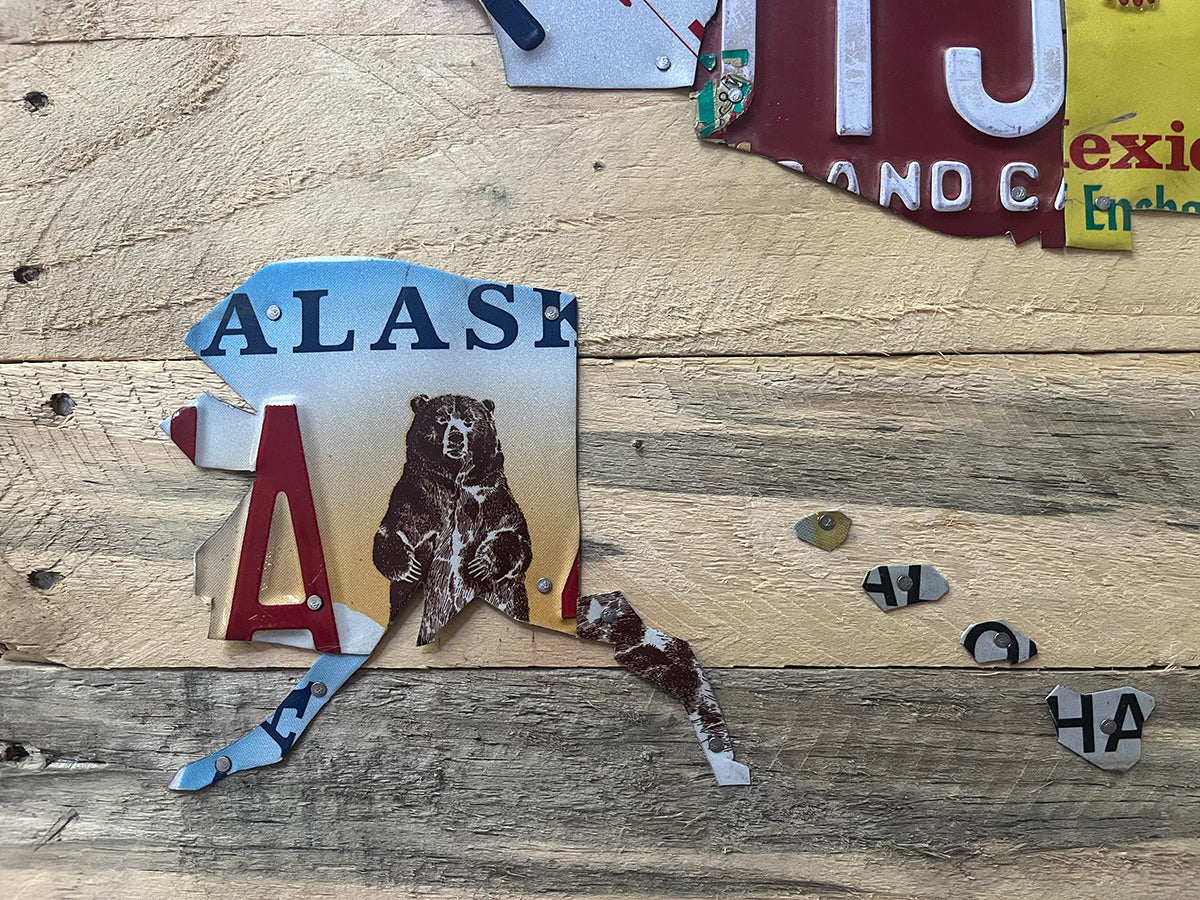 License Plate Map of USA on Pallet Wood 40 x 28